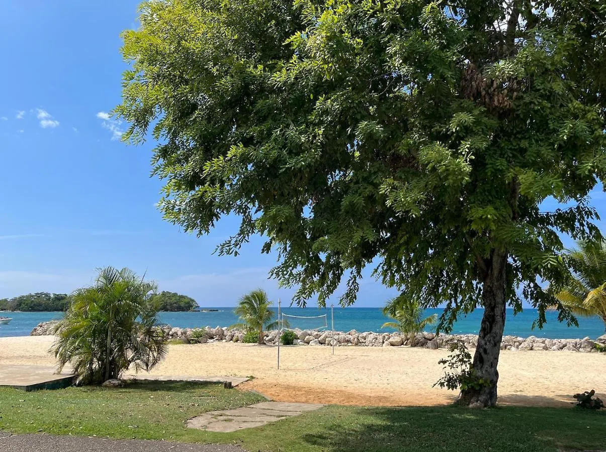 Holiday home Stunning 2 Bedroom House At Point Village Negril Jamaica